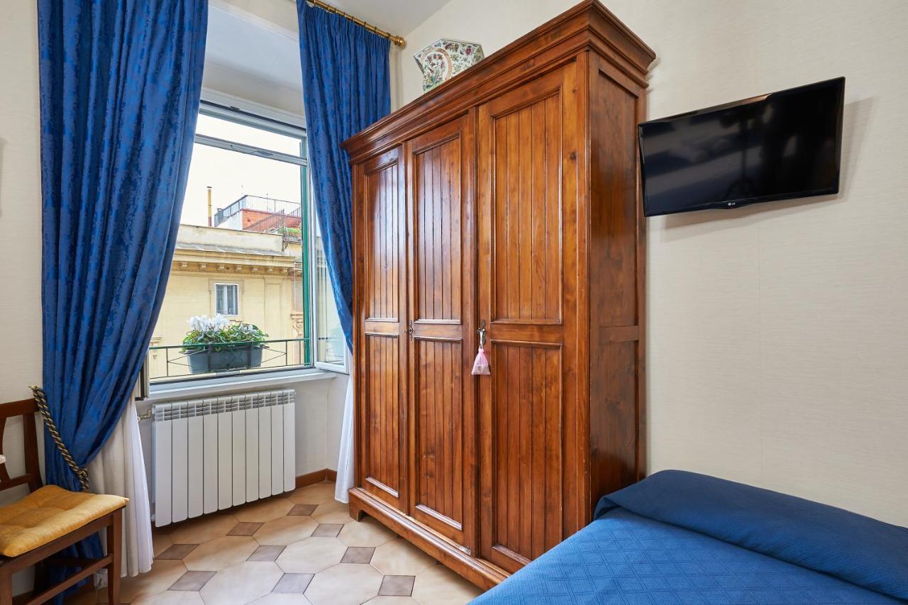 Fabrizio's Rooms Roma Esterno foto